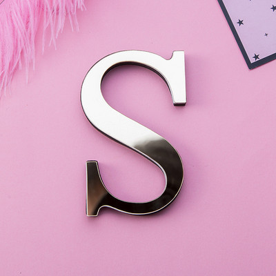 Auksiniai 3D veidrodiniai raidžių sieniniai lipdukai, skirti logotipui pavadinimas Vestuvės meilės raidės „pasidaryk pats“ abėcėlė Anglų sienų dekoro freska Namų dekoravimas