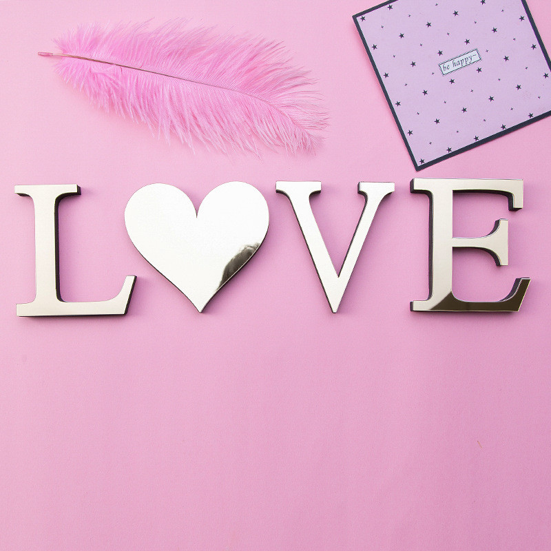 Auksiniai 3D veidrodiniai raidžių sieniniai lipdukai, skirti logotipui pavadinimas Vestuvės meilės raidės „pasidaryk pats“ abėcėlė Anglų sienų dekoro freska Namų dekoravimas