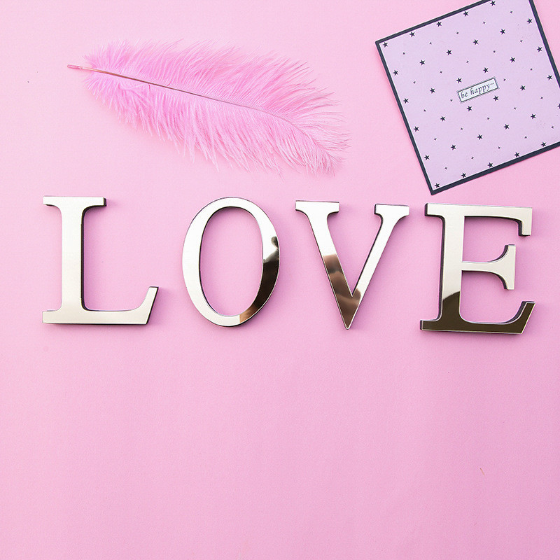 Auksiniai 3D veidrodiniai raidžių sieniniai lipdukai, skirti logotipui pavadinimas Vestuvės meilės raidės „pasidaryk pats“ abėcėlė Anglų sienų dekoro freska Namų dekoravimas