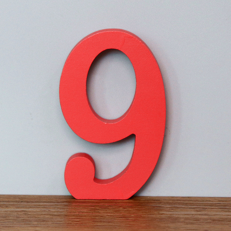 Numurs no 0 līdz 9, balts, sarkans, koka dekoratīvs numurs, brīvi stāvošs koka izstrādājums mājas ballītei kāzu dzimšanas dienai, DIY dekors