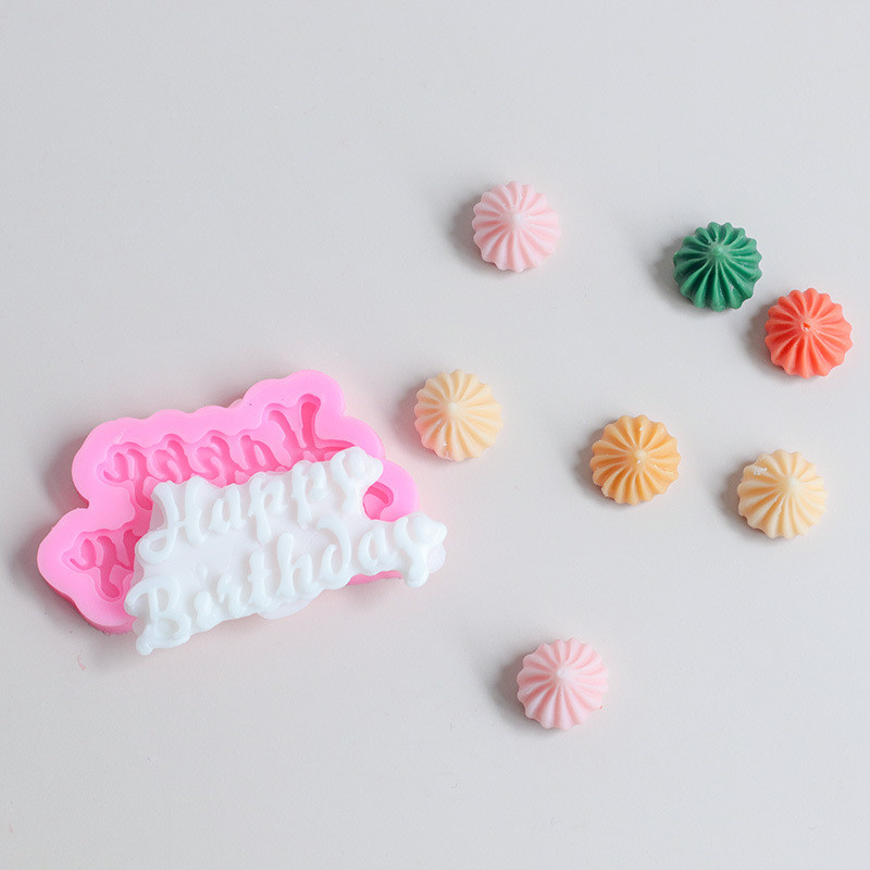 Koogikujulised silikoonküünlavormid 3D-simulatsiooniga puuviljavorm DIY šokolaadiküpsetuskoogivormid Käsitsi valmistatud käsitöötarbed