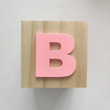 Моден дървен блок с букви от борово дърво Свободностоящ ранен образователен блок с букви, против надраскване, без грапавини
