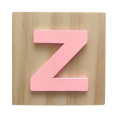 Modes koka bloki Priedes koka burtu bloki, bez skrāpējumiem, brīvi stāvošs agrīnās izglītības burtu bloks