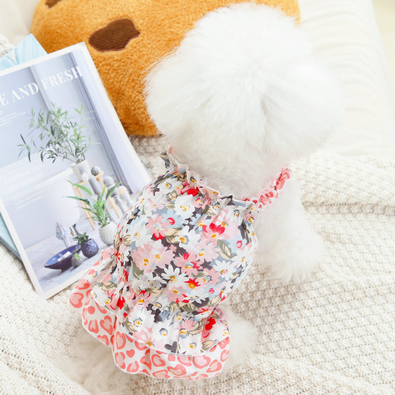 Suņu kleita Pavasara vasara 2023 Jauni ziedu svārki Jauki suņu suņu apģērbi Maziem un vidējiem suņiem Mājdzīvnieku apģērbi Teddy Cute Drēbes