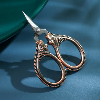 Kuldsed käärid siksakäärid, vastupidavad kõrgterasest vanaaegsed rätsepakäärid, käsitööna kasutatavad kangakääride õmbluskäärid