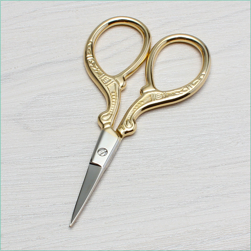 1tk Vintage Käärid Kullatud ümmargused nina juuksekäärid ümmargused väikesed käärid ilukäärid meigitööriistad tikandid käärid