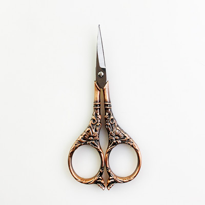 Eiropas stila retro stila nerūsējošā tērauda amatniecības šķēres šķēres antīkas griezējas griešanas izšūšanas krustdūriena šūšanas rīks