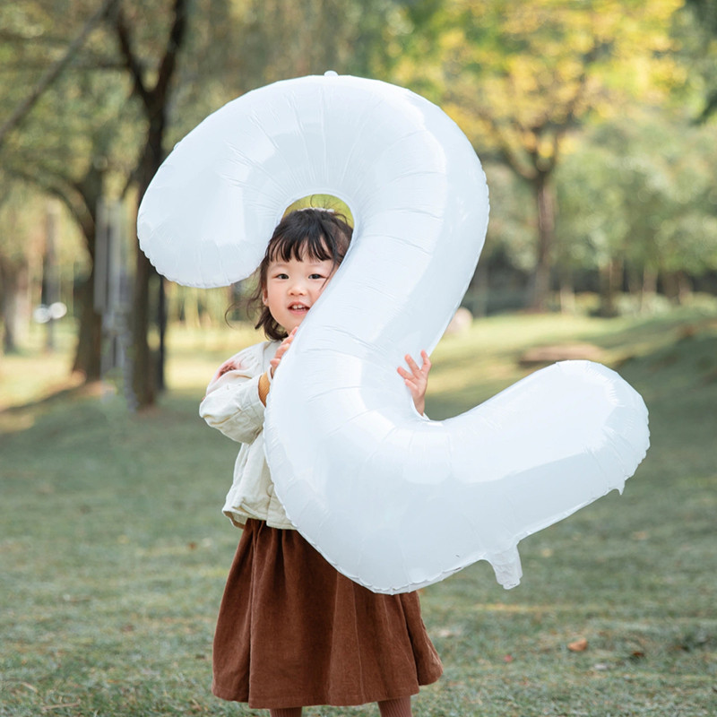 32/40 collu balti skaitļu folijas baloni 0-9 numuru balti mazi margrietiņu ziedu baloni Daudz laimes dzimšanas dienā ballītes bērnu dušas dekori