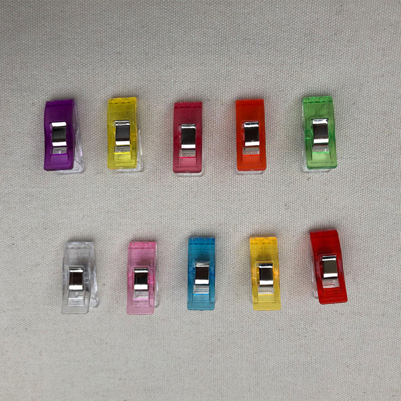 50 tk majapidamises kasutatavate multifunktsionaalsete plastikust küljeklambrite hoiustamine plastist õmblusklambritega