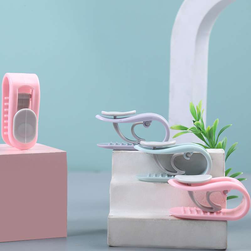 6 vnt. Antklodės antklodės laikiklis patalynės užvalkalo segtukas Neslystantis antklodės griebtuvas antklodės spaustukai užvalkalo užsegimo sagties tvirtinimo įtaisas