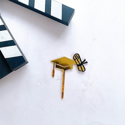 Doktorantūros skrybėlė Baigimo vakarėlio tortų apmušalai Akriliniai sveikinimai Išleistuvės studentams Išleistuvių vakarėlio tortų papuošimai