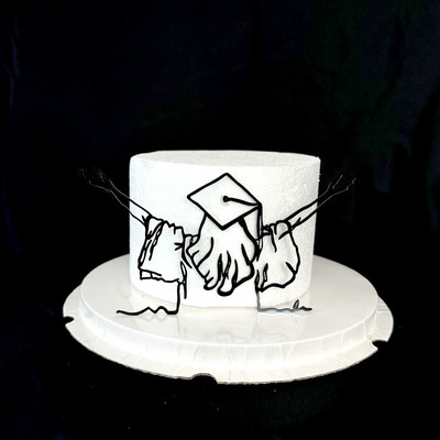 Doktorantūros skrybėlė Baigimo vakarėlio tortų apmušalai Akriliniai sveikinimai Išleistuvės studentams Išleistuvių vakarėlio tortų papuošimai