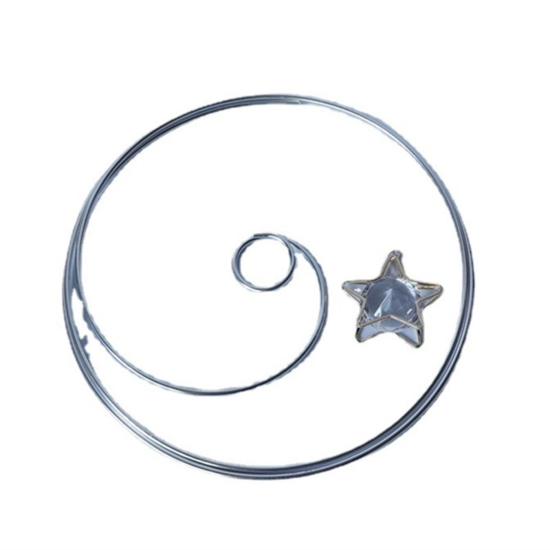 1 vnt tortas, papuoštas aukso sidabro krištolo žvaigždžių apskritimais, palinkėjimų medžiais, suknelių papuošalais torto stovo rėmo puošmena