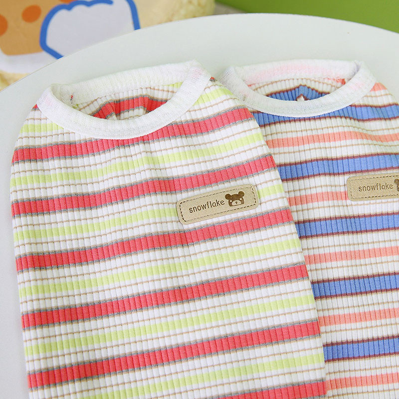 Tavaszi és nyári kisállatruházat Kutyaruhák Kölyökkutya csíkos mellény Teddy jumper Rajzfilm matricák Hímzett kutyaruhák