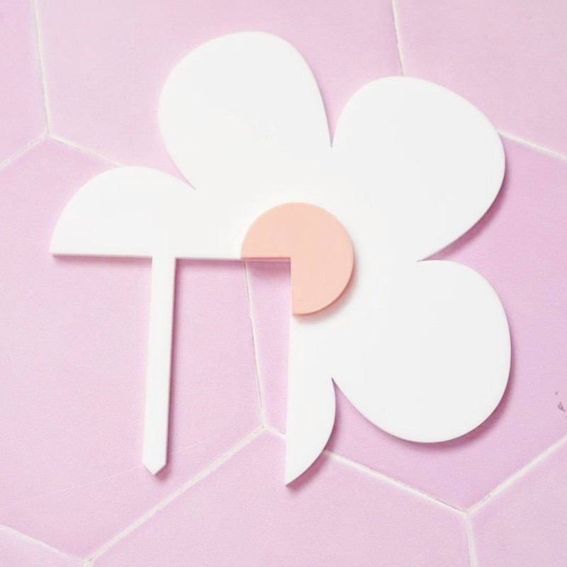 Boldog születésnapot tortalapos sütődísz Gyerekeknek ajándék Százszorszép virág Cupcake Plug-in desszert kellékek