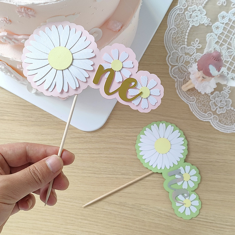 Százszorszép virágos tortafeltétek lányoknak Kis százszorszép születésnapi parti babaváró Esküvői tortadíszítési kellékek Sütési kellékek