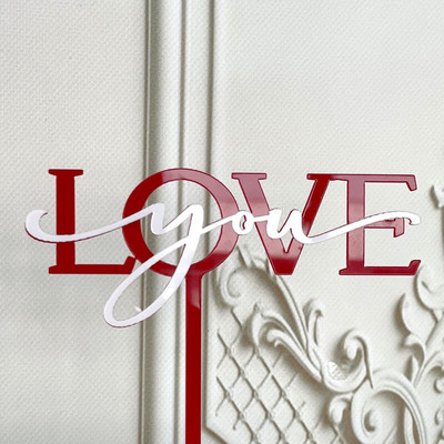 Rožu ziedu mīlestības kūkas virsma laimīgai Valentīna dienai mīļotā laulātā precēta pāra iepazīšanās kūkas virsma Akrila kūkas dekorēšana