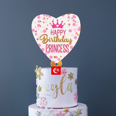 Boldog születésnapot Hercegnős tortafedő szívvel nyomtatott koronás masni akril torta zászlók lányok születésnapi parti tortafedőjéhez