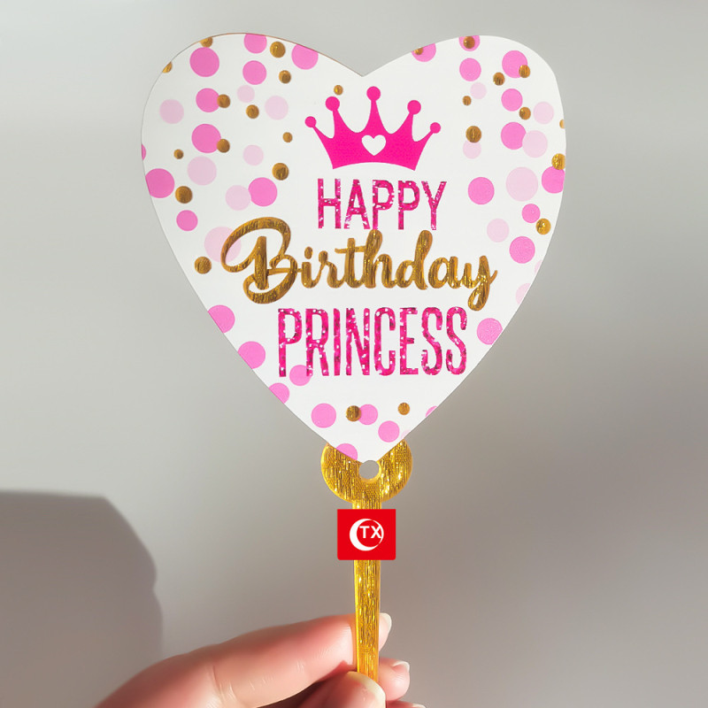 Boldog születésnapot Hercegnős tortafedő szívvel nyomtatott koronás masni akril torta zászlók lányok születésnapi parti tortafedőjéhez