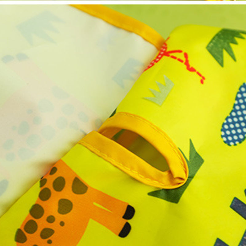 2023. gada vasaras jauns mājdzīvnieku lietusmētelis, jauks, spilgts, ūdensnecaurlaidīgs, vēja necaurlaidīgs lietusmētelis, mazs, vidējs suņu apģērbs, rotaļu pomerānijas mājdzīvnieku apģērbs