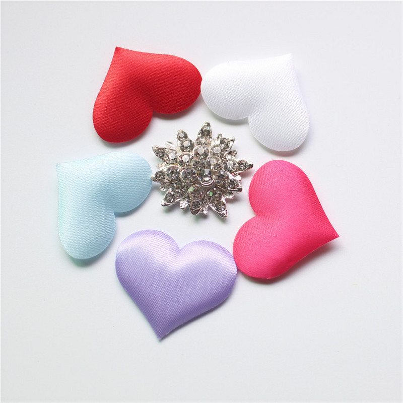 евтино! 50 бр. Heart fabic 2x1.5cm Wedding Party Confetti Table Decoration Party Party Decorative Supplies