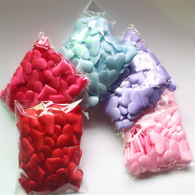 евтино! 50 бр. Heart fabic 2x1.5cm Wedding Party Confetti Table Decoration Party Party Decorative Supplies