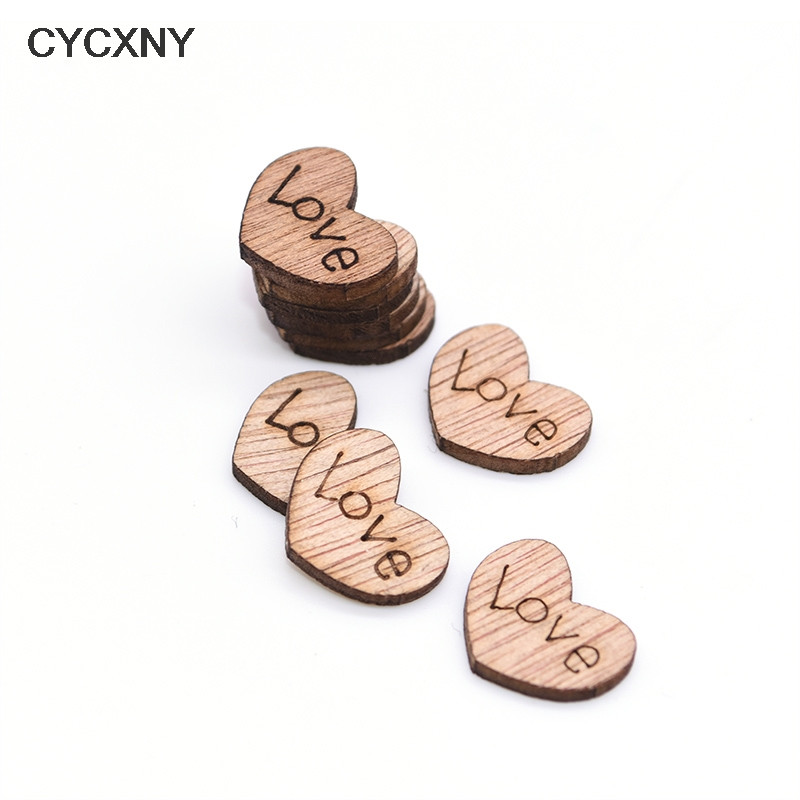 100gab Mini Love Heart galda dekorēšana zemniecisks koka konfeti koka galds, kas izkaisīts kāzu dekorēšanai, pogas DIY amatniecības piederumi