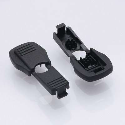 10 gab. Apģērbu auklas gali, rāvējslēdzējs, neilona slēdzene, apavu auklas sprādze