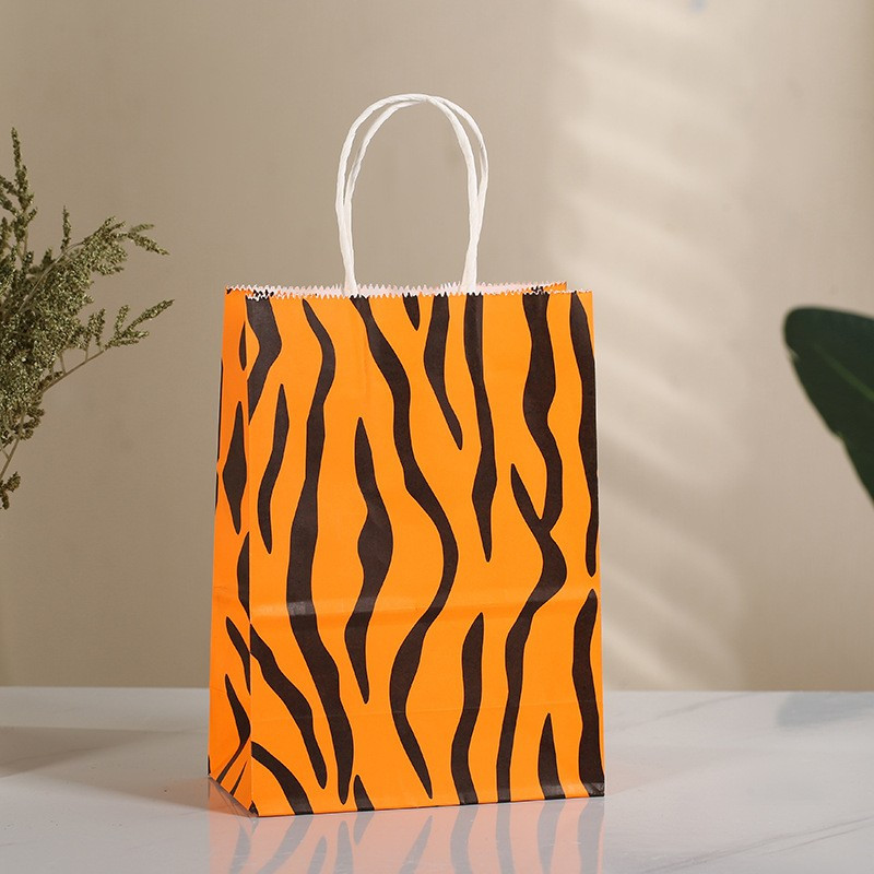 6 db Dzsungel Állatok Papírtáska Rajzfilm Oroszlán Tigris Zebra Ajándéktáska Dzsungel Party dekorációhoz Gyerekeknek Ajándék sütik Csomagoló zacskók
