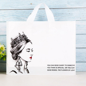 5 tk paksu ehete plastikust käepidemetega kott Armsad mitmesuguse mustriga kilekotid käepidemega kinkekarbiga pulmapeo pakend