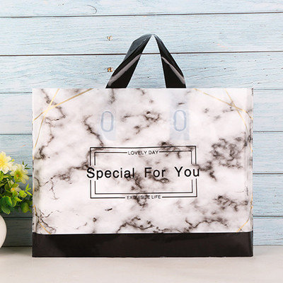 5 tk paksu ehete plastikust käepidemetega kott Armsad mitmesuguse mustriga kilekotid käepidemega kinkekarbiga pulmapeo pakend