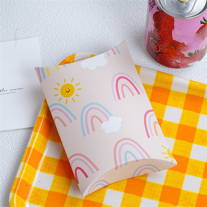 10 gab. Varavīksnes smaidošas sejas spilvena konfekšu kastītes kāzu viesiem dāvanu iesaiņojuma kastīte bērniem dzimšanas dienā, bērnu duša, ballīte, cepumu maisiņš