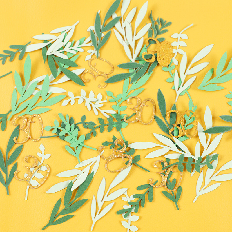 100 gab. Zaru lapu mirdzoša papīra konfeti numurs 18 20 30 40 50 60. gadus vecs galda izkaisītis Jubilejas dzimšanas dienas ballītes dekors