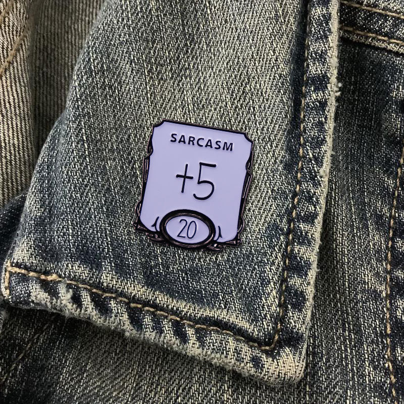 C2083 Arc Kocka Fém Zománc Bross Divat Személyiség Kocka Játék Sárkány Jelvény Pin Rajzfilm Divatos Jelmez Hátizsák Ékszer Ajándék