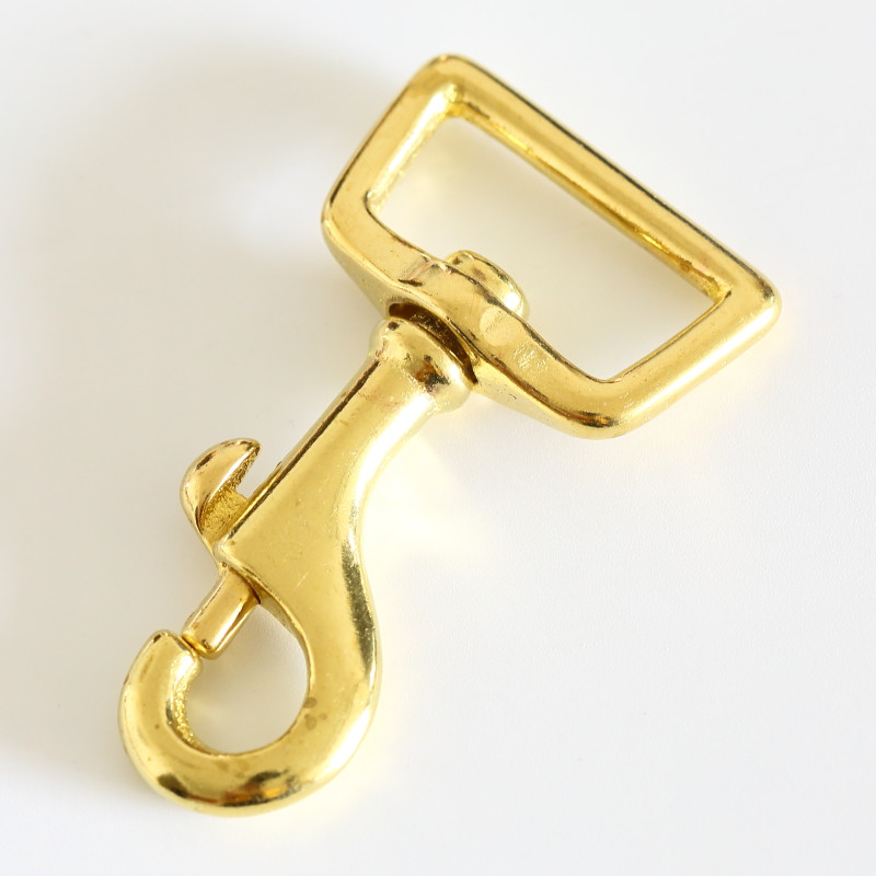 Tīra vara āķa sprādzes soma ar sprādzi misiņa āķa kvadrātveida astes suņa sprādzes atslēgu piekariņš ar rokām darināta āda