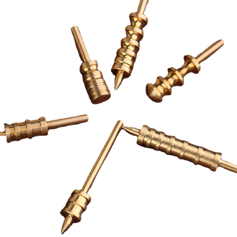 Misiņa plaucēta šķautņu galva Ādas gofrēta galviņa ar elektrisko lodēšanu roku darbs Ādas izstrādājumi Ādas malu slīpēšana Presēšanas mala