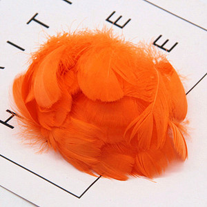 Természetes hattyutollak 4-7cm 1-2 hüvelyk kis úszó tollak libatoll színes tollak dekorációs kézművesekhez 100db