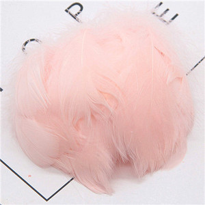 Természetes hattyutollak 4-7cm 1-2 hüvelyk kis úszó tollak libatoll színes tollak dekorációs kézművesekhez 100db