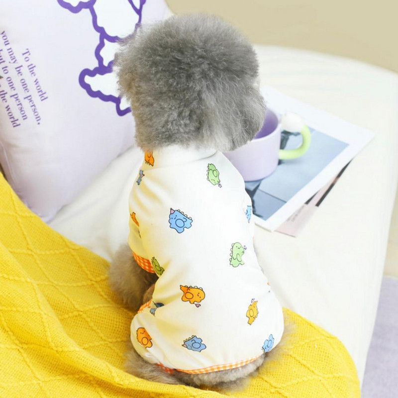 Suņu kombinezons ar apaļu kaklu, multfilma četrkājains mājdzīvnieku kucēns.