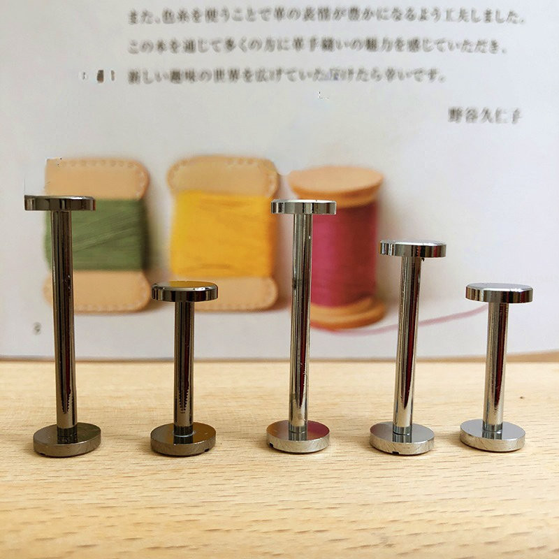 4082 Misiņa embrija garā stieņa riteņa nagu jostas skrūve plakana nagu kaste riteņa uzgrieznis kniedes garā stieņa stiprinājums Aparatūras metāla piederumi