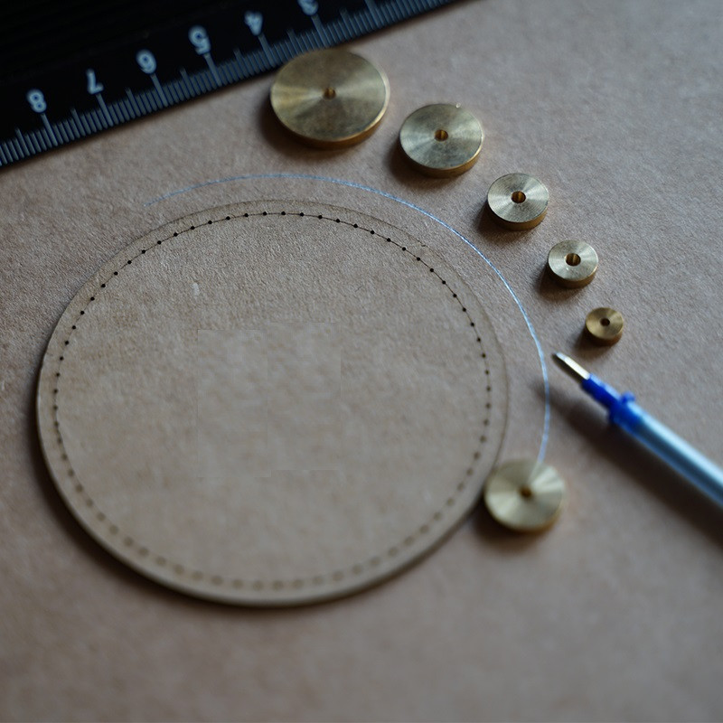 Mjedeni kružni mjerač margine Široke i uske rupe Ručno označavanje ruba mjerača pozicioniranja DIY kožni okrugli set od 6 komada