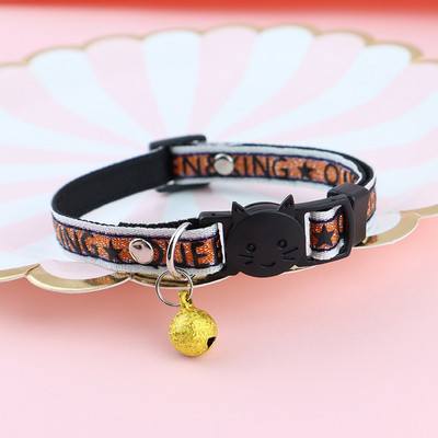 Állítható macskanyakörv, bojtokkal és csengőkkel díszített kisállatnyakörv Színes kockás jacquard mintás nyakörv macskakutya kellékekhez