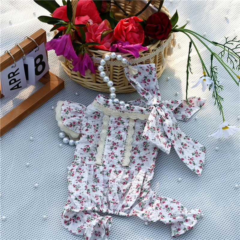 Skaisti vasaras kaķēnu apģērbi Suņu tērpi Mājdzīvnieku apģērbi Izsmalcināti izstrādāti Bowknot