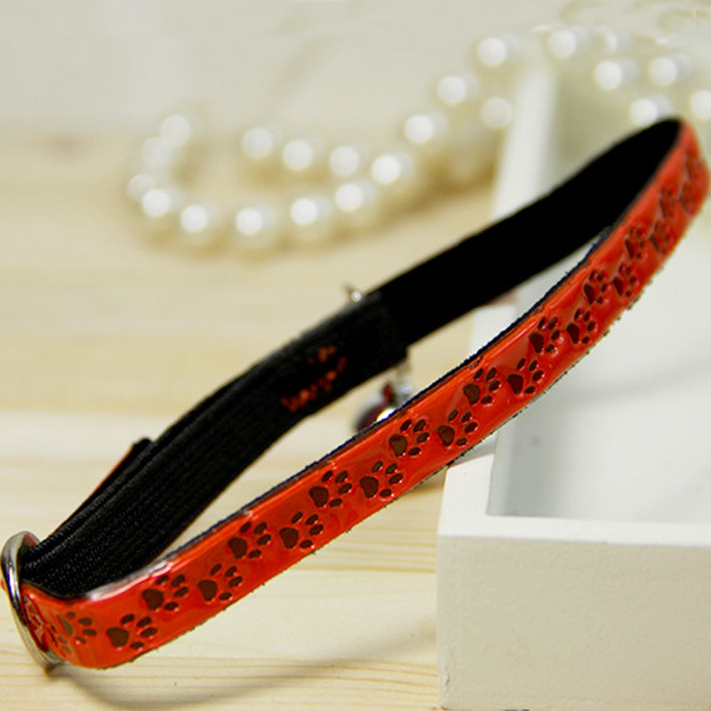 Ķepu atstarojošs suns kaķis Vilces virve Vilkšanas virve Kaklarota Mājdzīvnieku pavada Izvelkams kaķim Apkakles pavadas ķēdes kakla siksnas ar zvaniņu