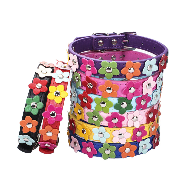Ziedu suņu kaklasiksna Samll Dogs Regulējama kaķu kaklasiksna Jauka kucēnu kaklarota Masīva mājdzīvnieka kakla siksna Čivavas suņu aksesuāri