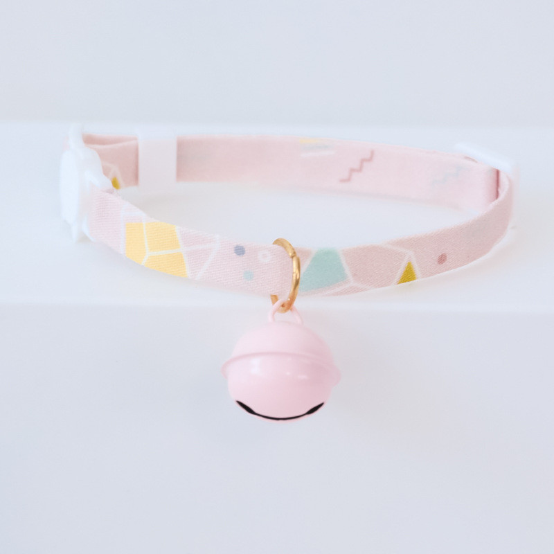 1Gb Skaistums Regulējama Candy Krāsa Kaķu apkakle Avokado Kulons Mīlīgs Modes Drošības Sprādzes Kaklarota Neilona ar Zvaniņiem mājdzīvnieka kaklasiksnu