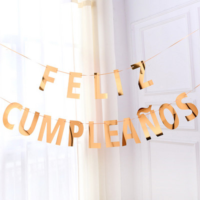 Radošs spāņu daudz laimes dzimšanas dienā vēstules karogs reklāmkarogs dzimšanas dienas ballītes atmosfēras noformējums nokarenas ķekatas un vītnes rotājums