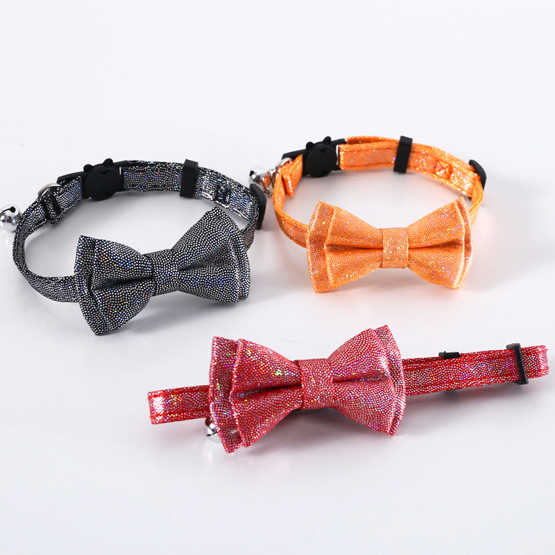 Candy Színes flitterek Háziállatok Macskanyakörv haranggal állítható masnis cica nyaklánc Biztonsági csat kiskutya Chihuahua csokornyakkendő Kiegészítők