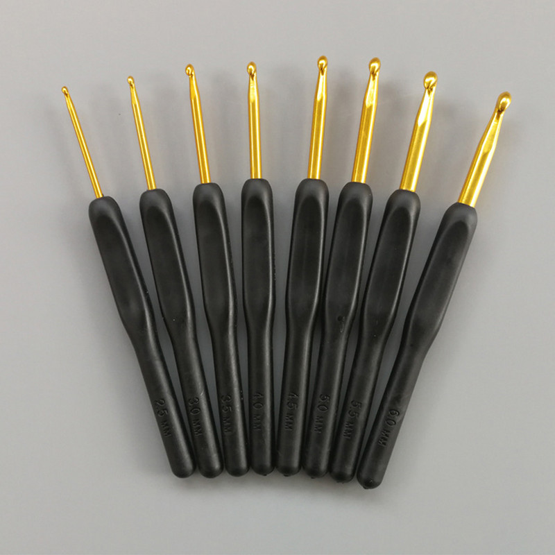 8 tk Käsitsi valmistatud heegelnõelte komplekt Pehme käepidemega õmblustega õmblustööriist Kodune kudumisvardad alumiiniumsulamist käepide DIY ergonoomiline kaasaskantav