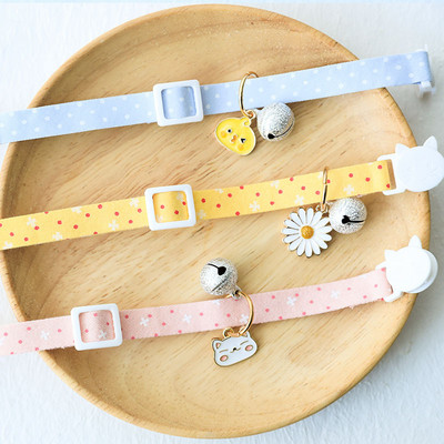 DOUKOU eredeti Hellokitty macska nyakörv állítható aranyos kisállat nyakörv krizantém cseresznyegyöngy üreges medál cica kölykök számára